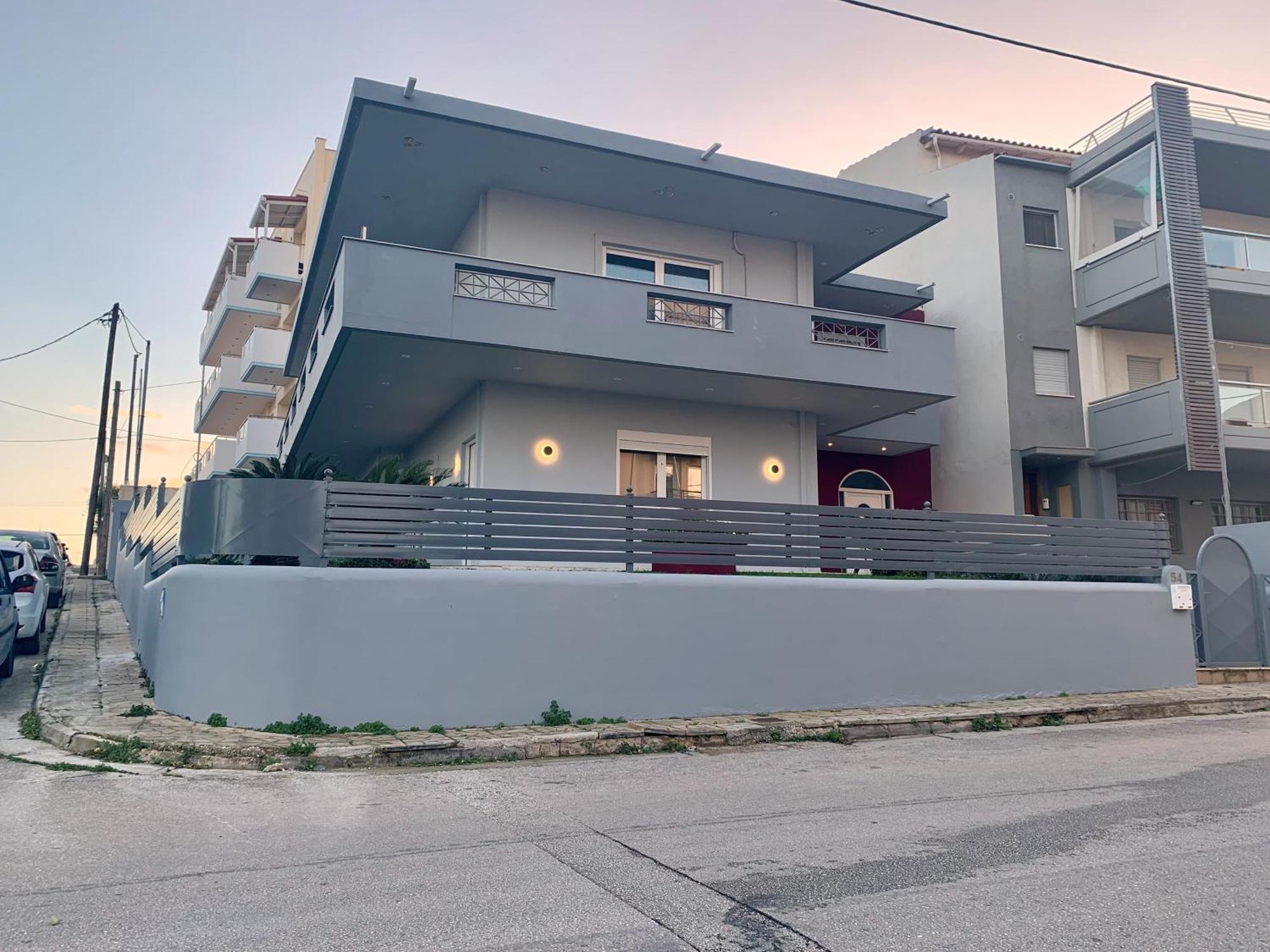 Ferienwohnung Modern Mint Sunny House Near The Airport Spáta Exterior foto